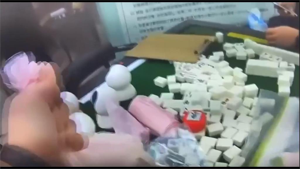 掛羊頭賣狗肉！　泰式小吃店、桌遊館化身賭場　警攻堅逮人