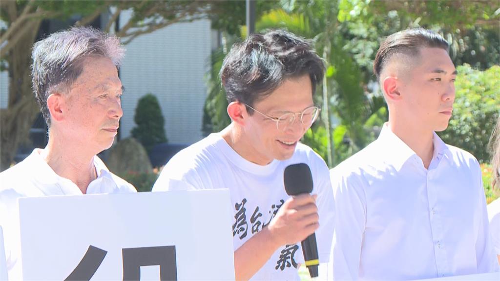 快新聞／意有所指？新北市議會前談核三公投　黃國昌笑了「這樣說」