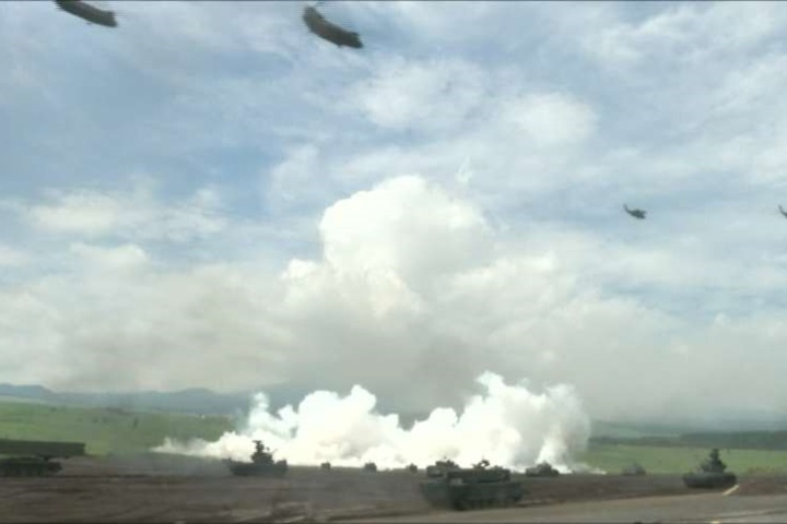 日本自衛隊重頭戲 實彈演習出動大量軍隊