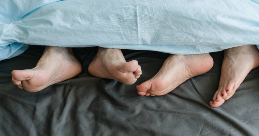 最容易偷吃職業大公開！工程師、機師狂上榜　律師爆「這場所」：重災區