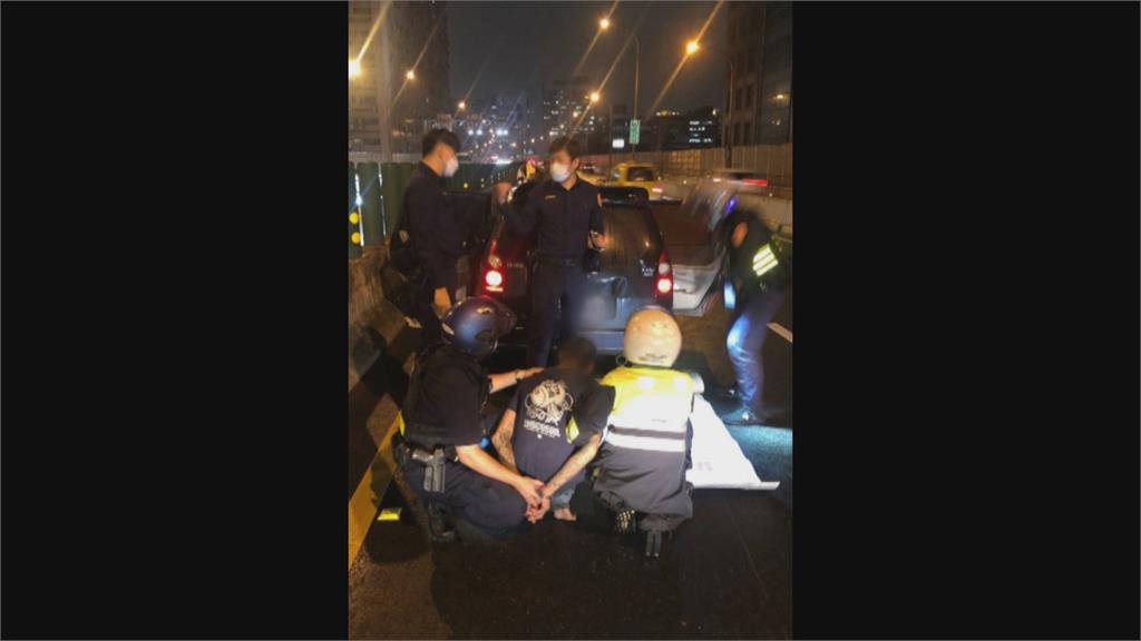 飛車逃跑！一路逆向闖紅燈　男子4違規被罰8萬多元