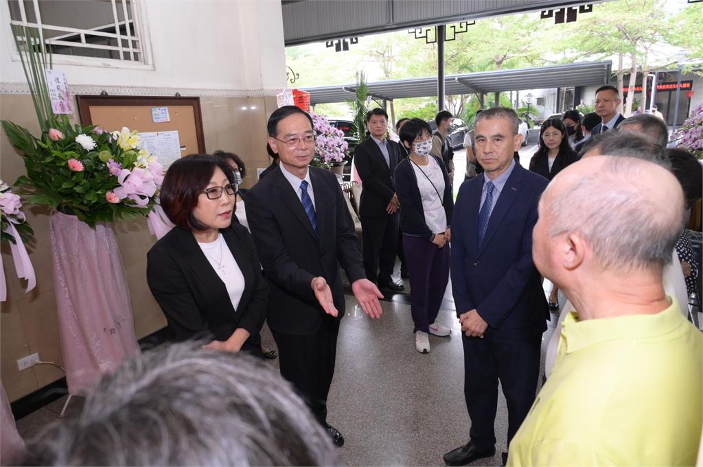 快新聞／吳克群爺爺、高市老議長吳鐘靈辭世　康裕成、曾俊傑追悼
