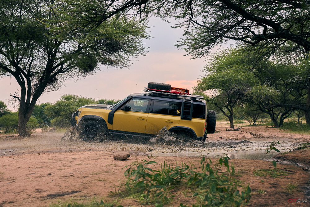 DEFENDER 舉辦 TROPHY 全球探險挑戰賽　TROPHY EDITION 特仕車型限定登場！