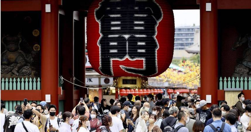 東京獨旅逛街驚魂！台女遭店家誣賴偷竊　一出門「遇警察搜身」嚇哭