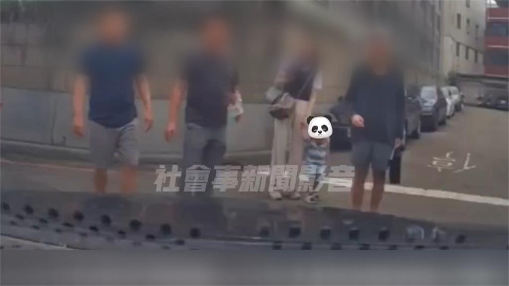 四大一小超載遭拒　乘客竟爆氣粗口飆罵小黃司機