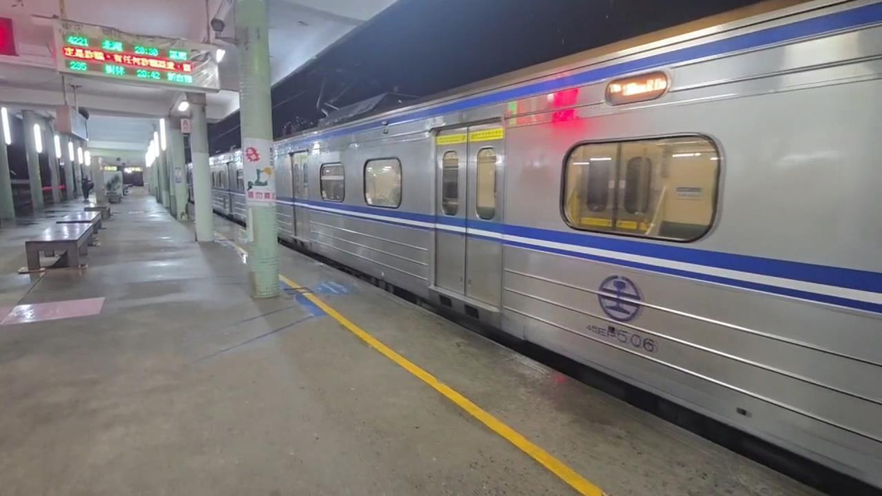 快新聞/暴雨狂襲!台鐵「苗栗、竹南」多班列車折返 內灣線不通