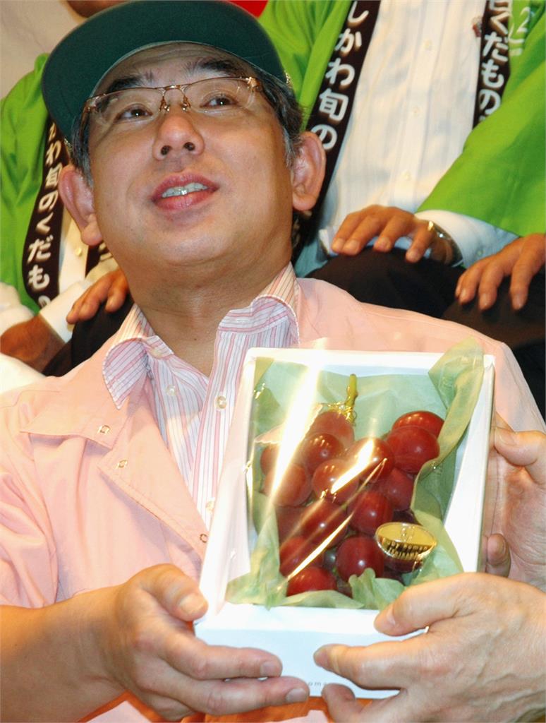 助賑災！　日本石川「浪漫紅寶石」葡萄　首標最高價20萬台幣