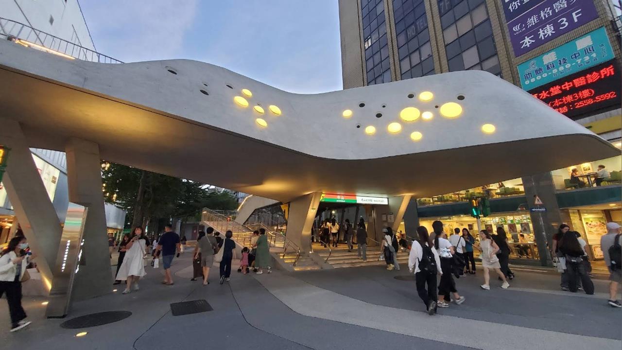 快新聞／又是你！北捷二度偷拍裙底風光　日岩手縣公務員佐佐木再遭逮