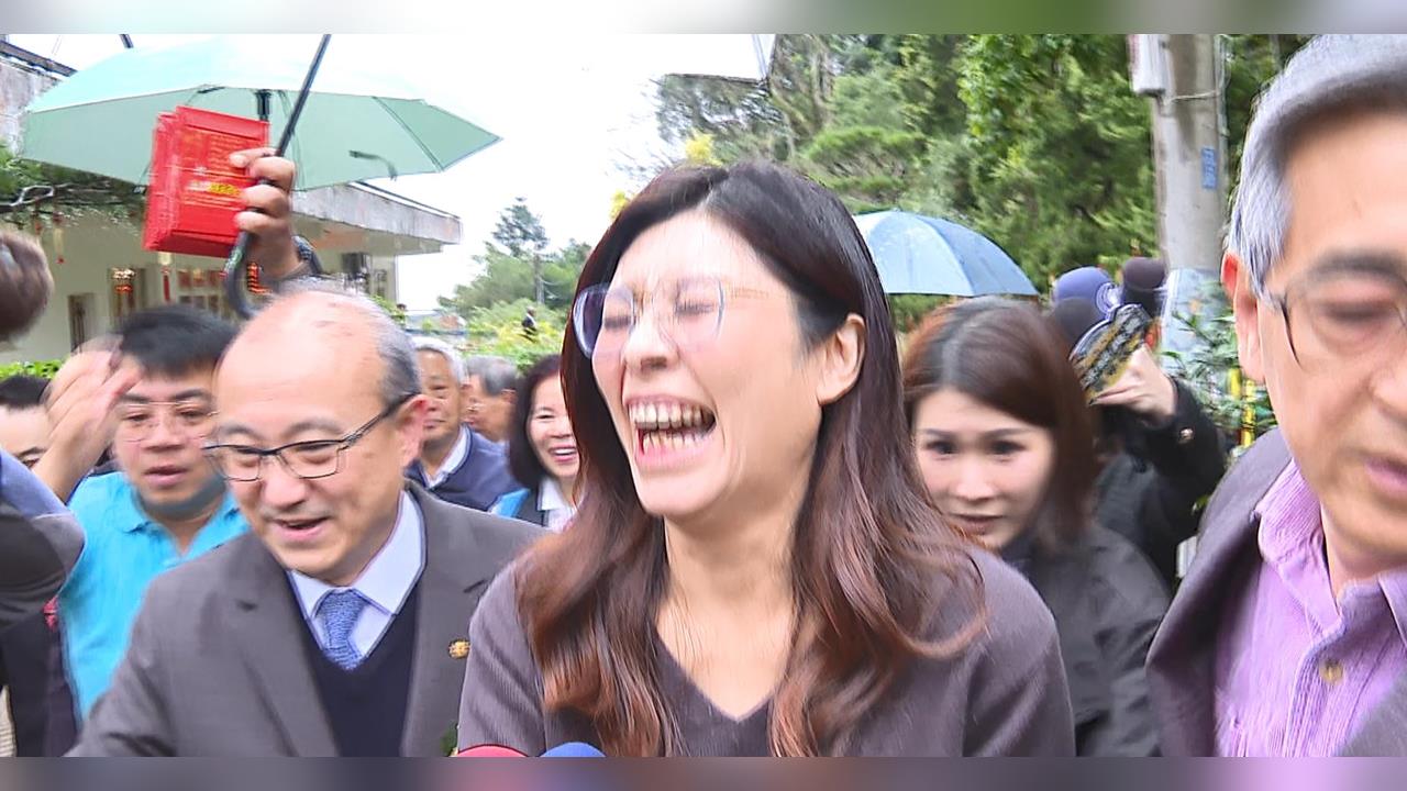 快新聞／指南宮參拜閃避媒體！鄭麗文聽記者問「有感受到靈動嗎」突爆笑