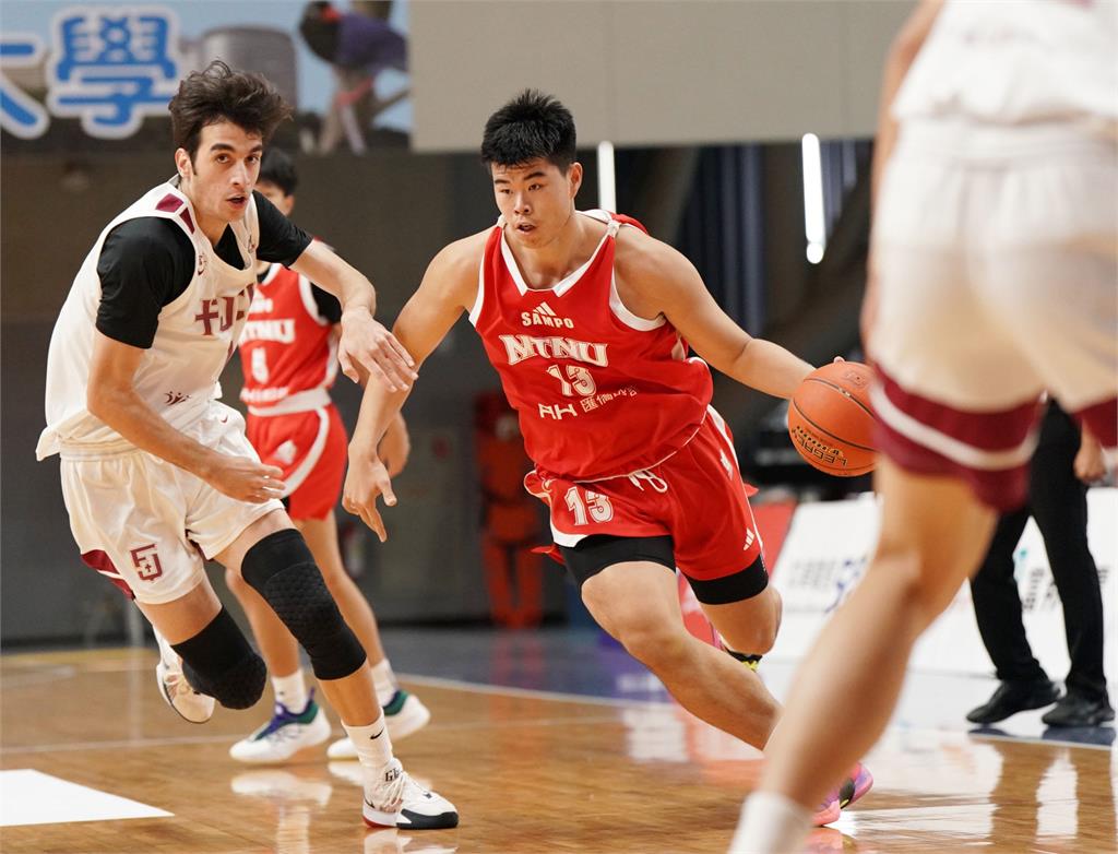 《富邦人壽UBA》曾信武、廖子程合飆52分　臺師大克輔大