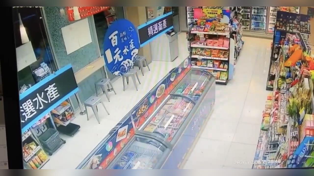 屏東潮州超商傳槍響! 遭空氣槍射擊"玻璃碎裂"報警