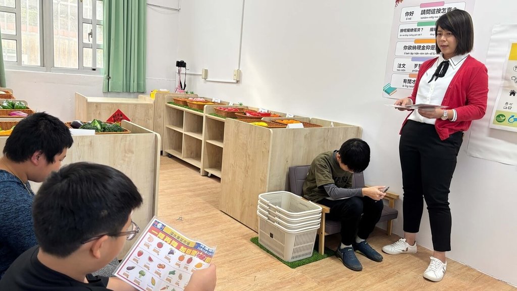 本土語言學習沉浸式教學 2.3萬學生受益