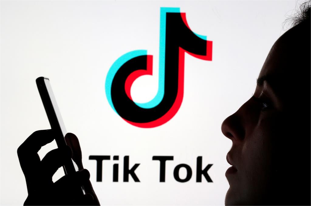TikTok證實「中國員工可取數據」　美FCC要求蘋果、谷歌下架
