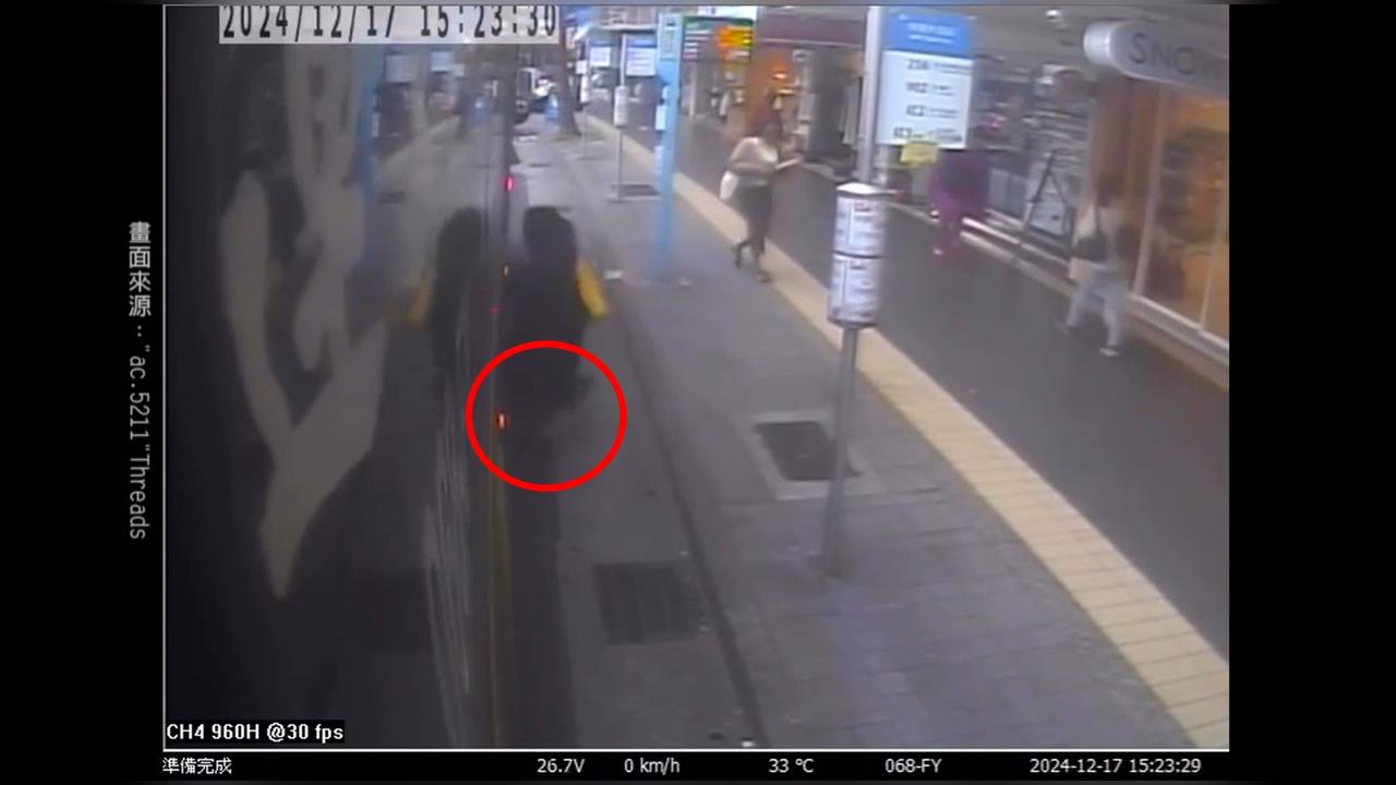 北市「柏油路坑洞」害搭公車女摔傷 右膝軟骨1年仍未復原