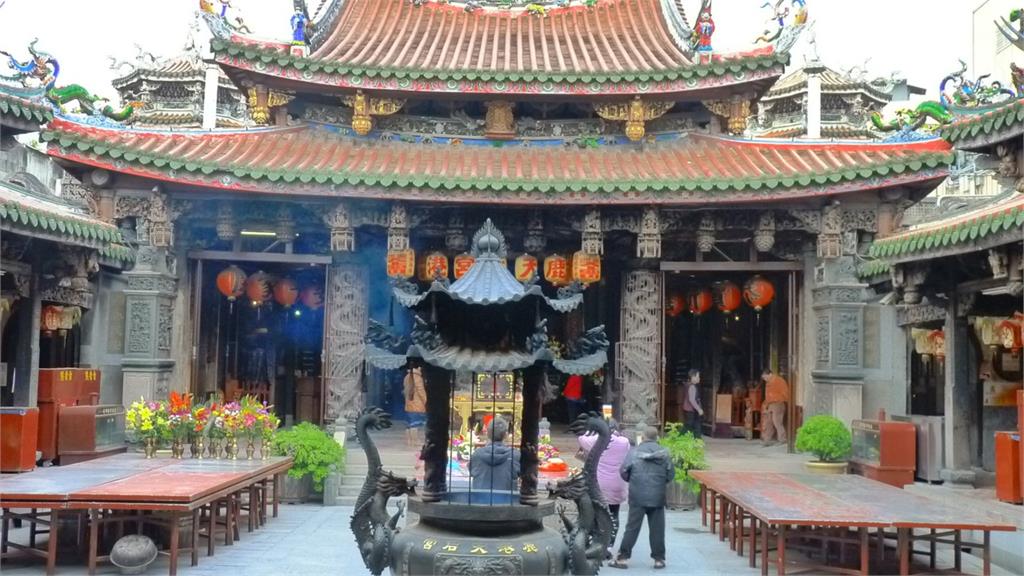 他問:「為何台灣寺廟比日韓醜?」掀熱議!網曝「3元凶」:拿掉會好很多