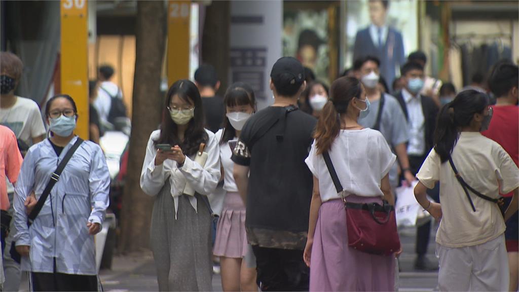 口罩一戴將近三年　指揮中心曝「口罩令」鬆綁研議中