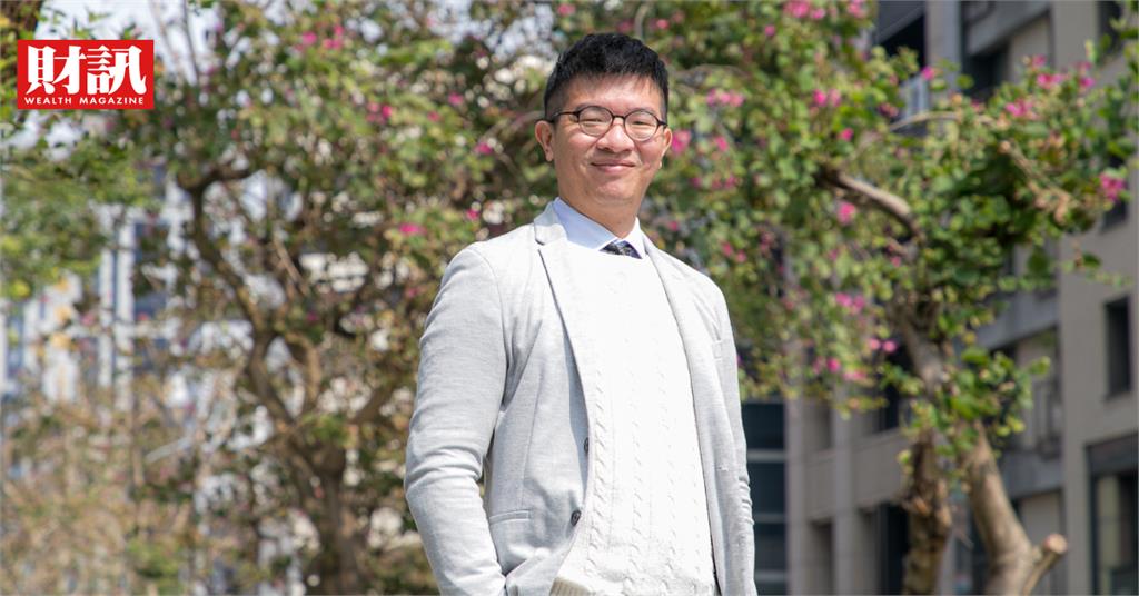 名檢改披律師戰袍！曾辦吳東進、王貴鋒背信案　李秉錡推第三方檢舉機制，鎖定企業防弊