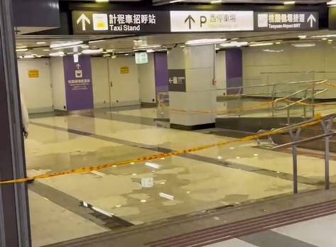 快新聞／暴雨狂襲！台北車站又出現積水　急堆沙包應戰