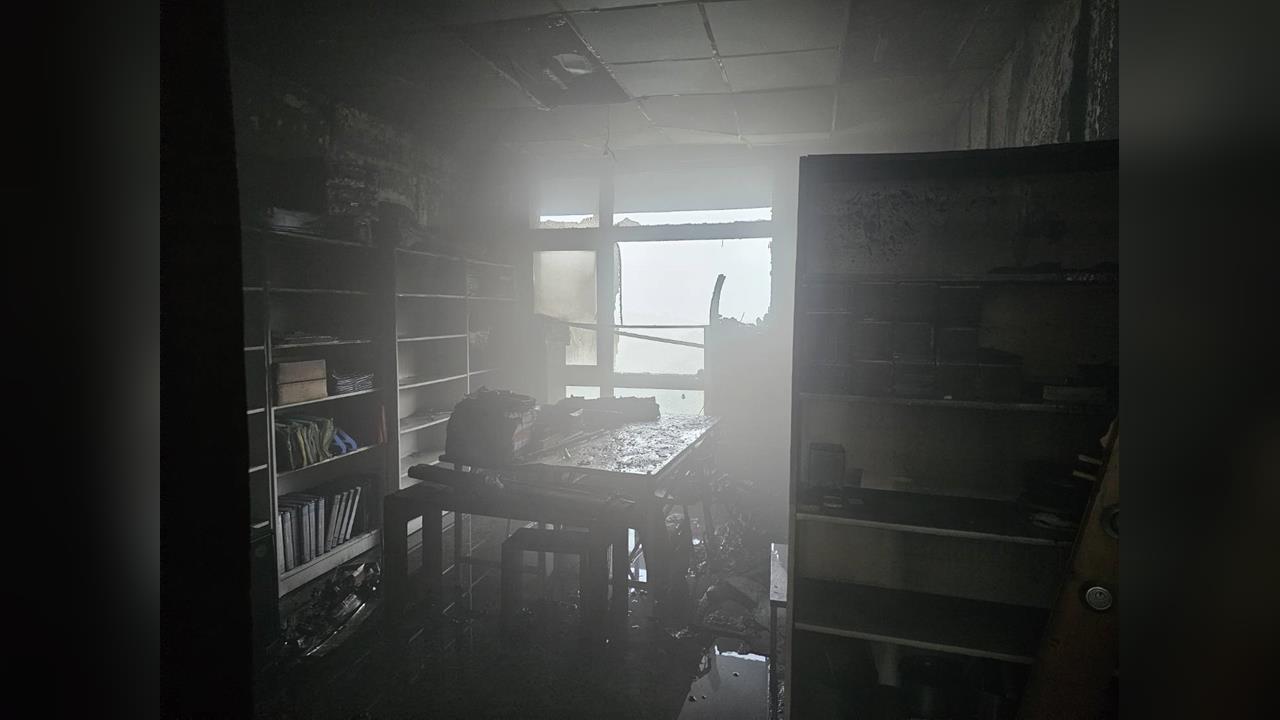 最新/颱風天祝融!雲起樓突竄濃煙 佛光大學回應了