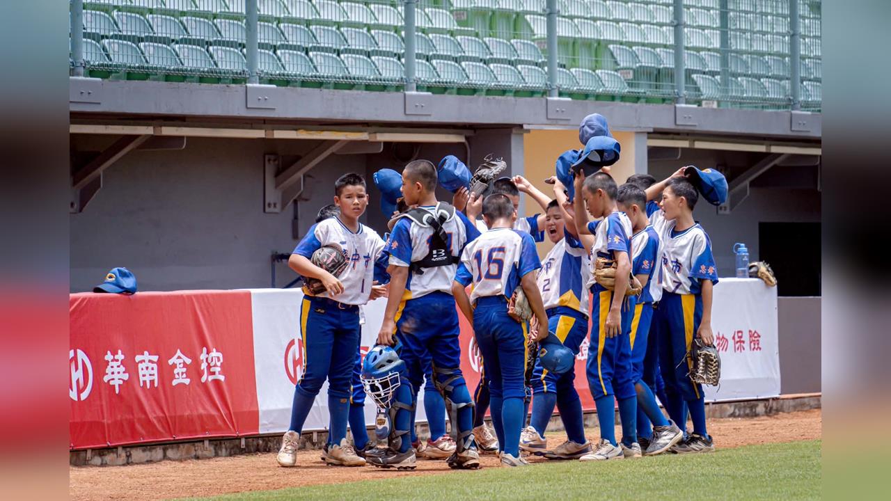 棒球/臺中市火力爆發棒棒開花狂敲11安!投手接力7:0完封勝高雄市爭敗部冠軍
