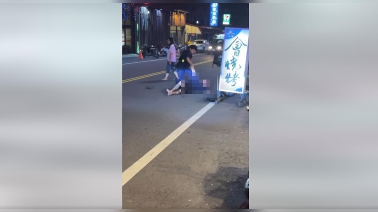 南投埔里鎮深夜不平靜　酒醉男大鬧街頭　遭警過肩摔制伏