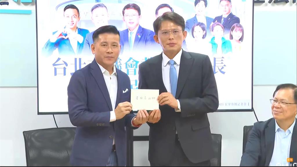 戴錫欽、李明賢拜會黃國昌邀反罷免　綠諷：請鬼拿藥單