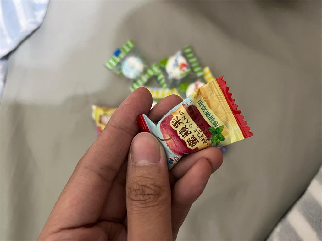 台中年貨大街才剛開跑　民眾抱怨買到過期糖！業者回應了