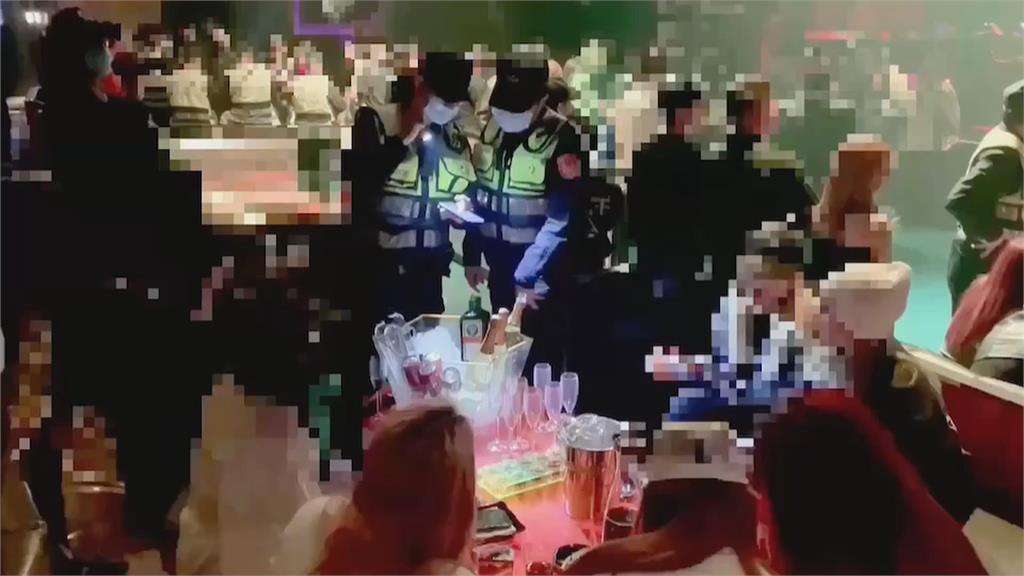 北市警周日晚擴大臨檢掃黑幫　查獲21案23人