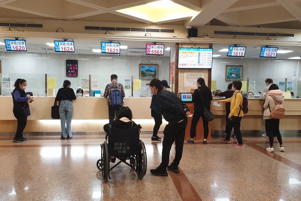 快新聞/下午北市聯醫仁愛院區驚傳停電! 院方15分鐘迅速排除