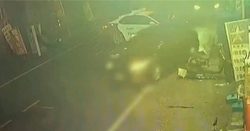 內埔凌晨警匪亡命追逐　六條通緝犯衝撞警車遭連開7槍仍逃逸