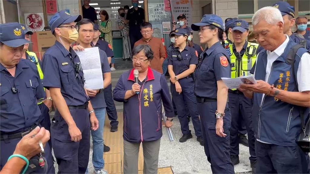 台南鹽水區岸內凱米慘淹 里長控要1300份便當"只來300份"