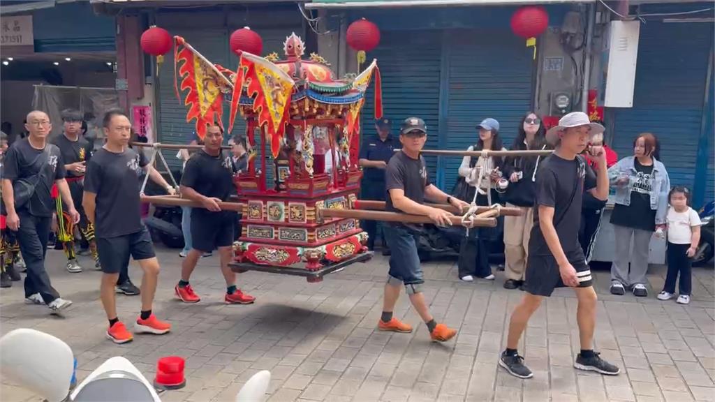 金門迎城隍　吸引遊客體驗熱鬧傳統慶典