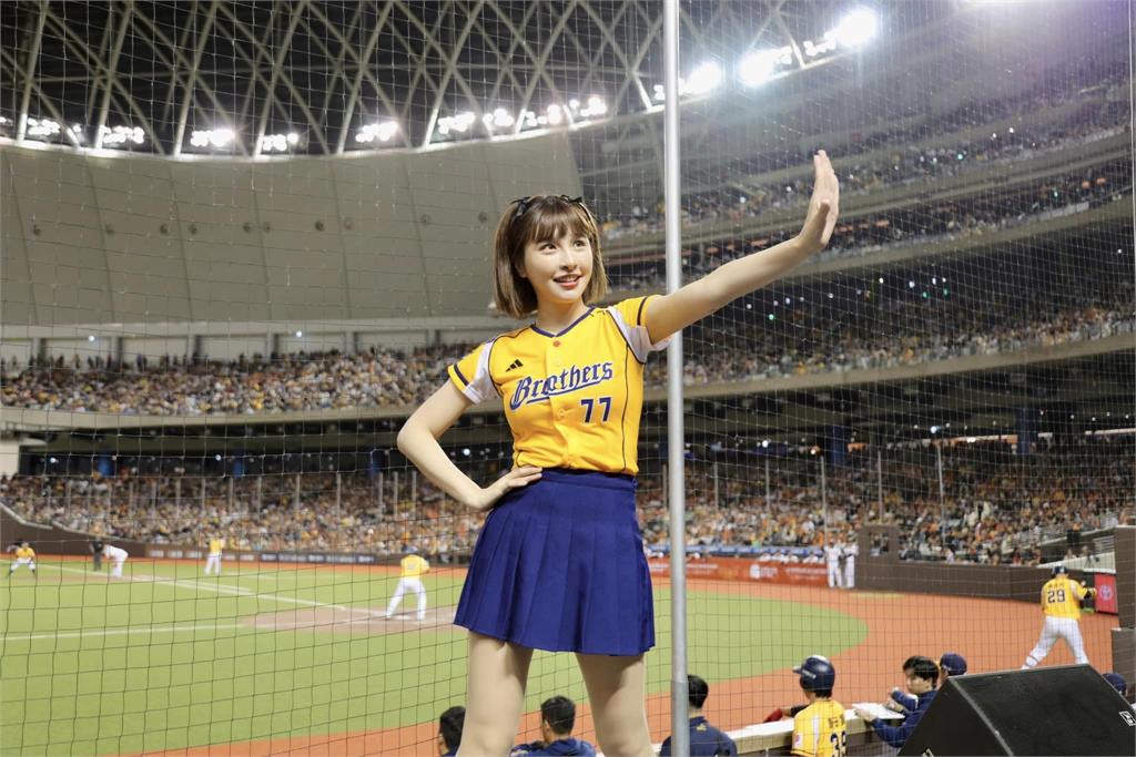 棒球／台日大賽「轉播猛拍啦啦隊」！日本球迷「太衝擊」主播讚：是特色