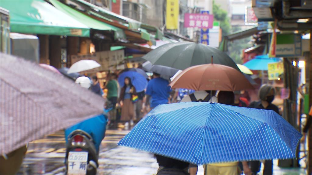 東北季風發威！北台灣周末濕冷有雨　下週三起全台氣溫回升