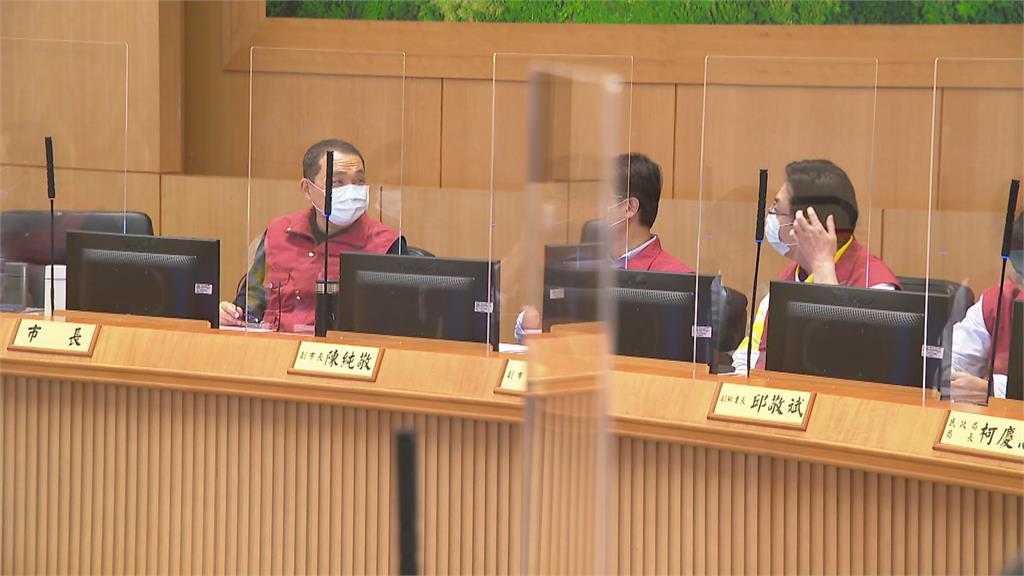 新北市民湧基隆篩檢　侯友宜：防疫不分縣市