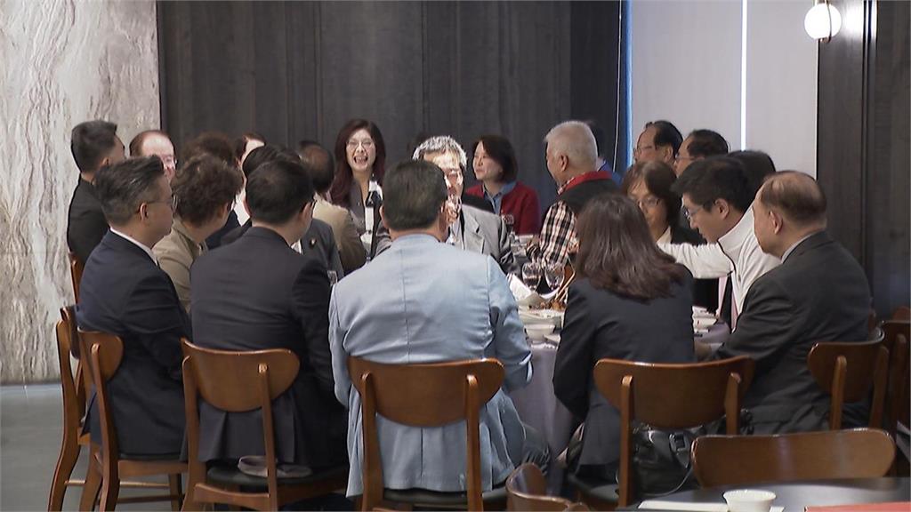 鄭麗文喊中國行「藍委不用跟團」！周軒曝「內部真相」：別高興太早