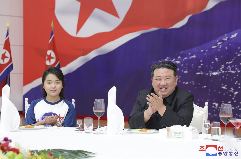 金正恩嗨辦慶功宴愛女cos《魷魚遊戲》?運動服出賣真實身材網嚇:尷尬了