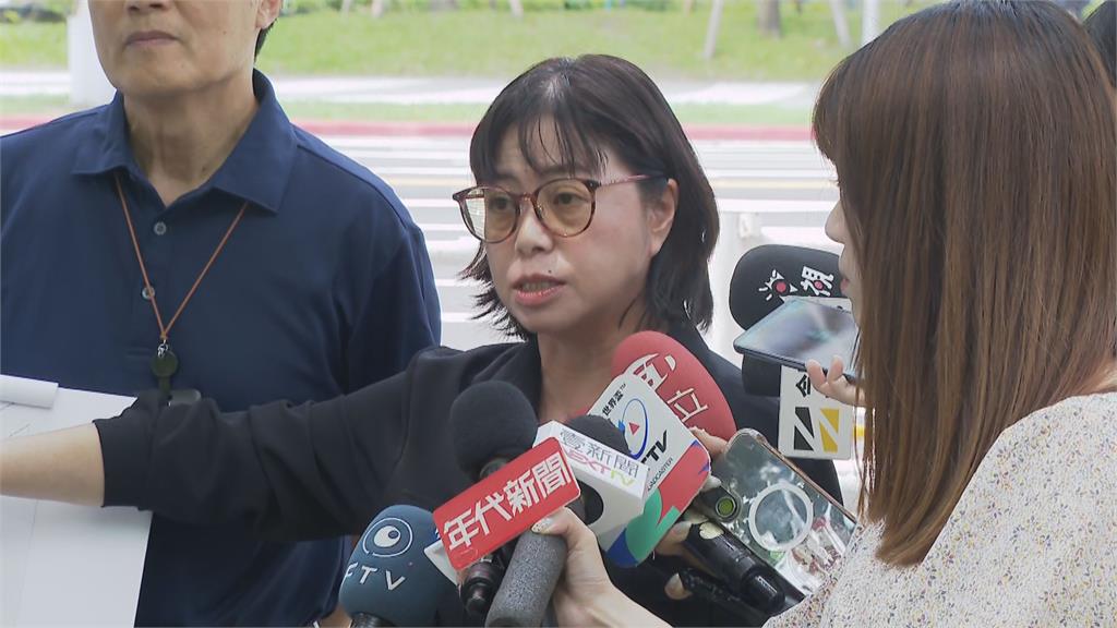 快新聞／捨樹求菇？遭爆料砍天然路樹蓋744萬人工傘　北市府出面說明了