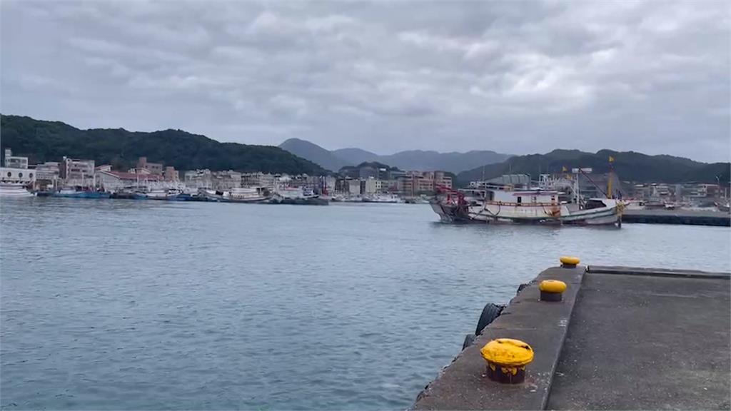 私梟夾帶漁貨出海到海峽中線轉賣中國漁船　勾結安檢小隊3人