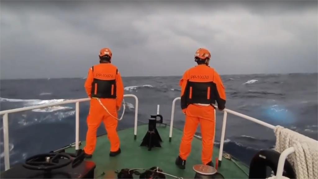 F-16飛官辛柏毅失聯！妻哭腫雙眼…家屬社群悲慟喊話：拜託撐住回家