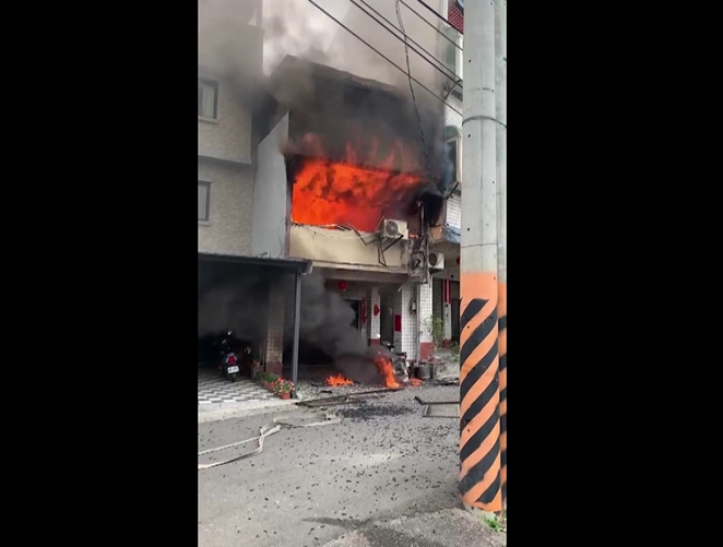 南投竹山民宅火警迅速延燒　火勢猛烈！消防灌救幸無傷亡