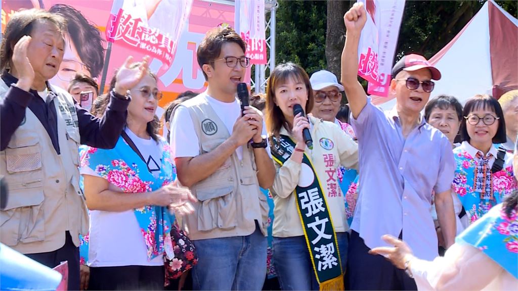 與高嘉瑜合唱、王世堅小提琴伴奏　沈伯洋助選秀歌藝、國客語攏欸通