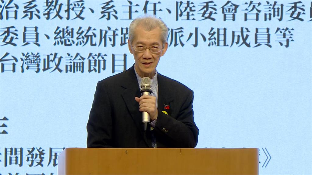 日本參議員石平訪台演講　「他」鬧場舉牌嗆漢奸被架離