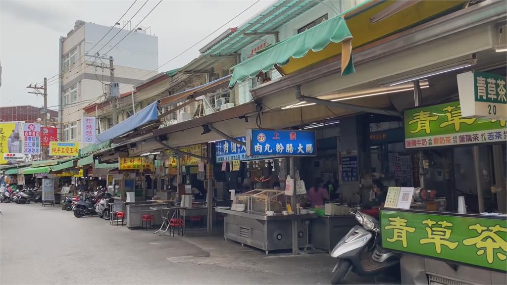 台灣趴趴走/夜市也有日間部?美味不打烊的屏東夜市