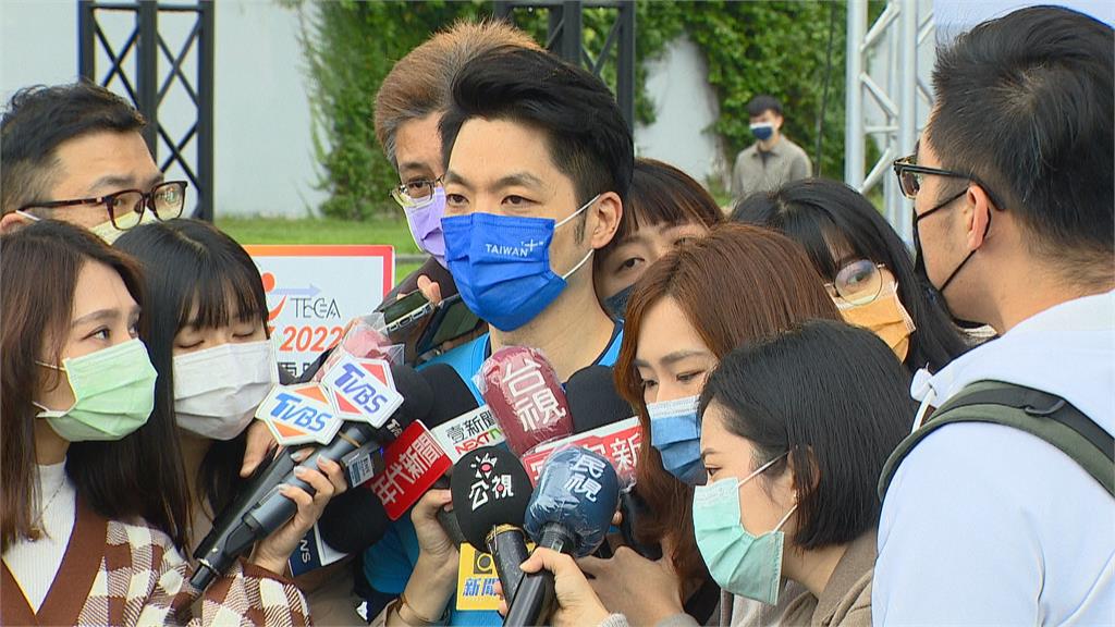 柯文哲、蔣萬安出席路跑活動 兩人全程零互動