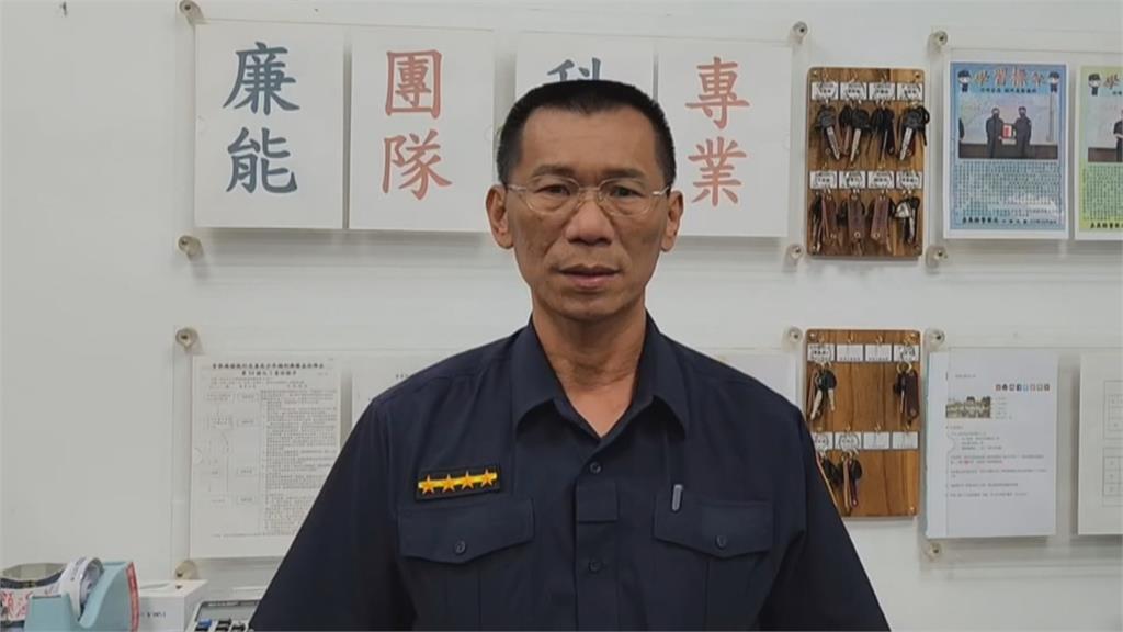 阿里山遊客駕車自撞落石　車頭損毀　幸駕駛僅輕傷