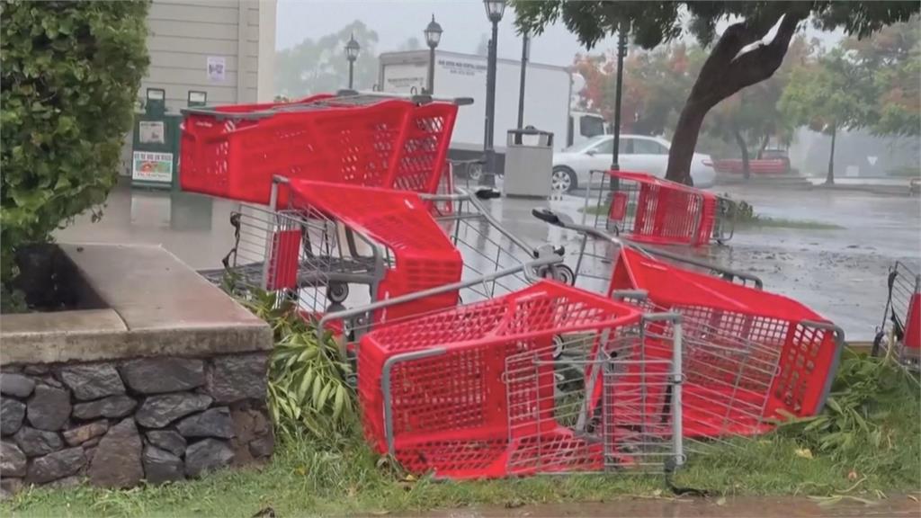 颶風拉拉降為熱帶風暴 夏威夷受強大風雨侵襲 13萬人無電可用