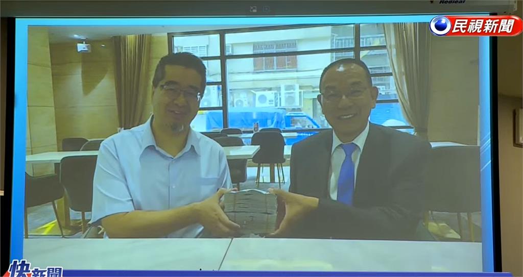 金溥聰開大招公開「蕭旭岑手拿現金」畫面曝光！控兩人「收受不明捐款」