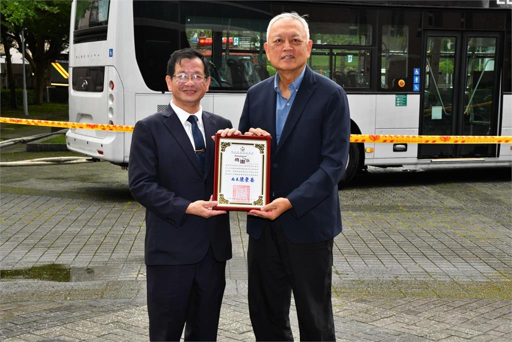 快新聞／全國首創！新北開辦氫能巴士消防研習　實車演練曝光