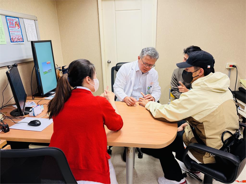 中職(影)／「台灣隊長」陳傑憲傷勢報告出爐！手指骨折預計癒合時間四至六週